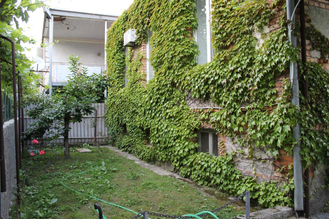 La Deka Guesthouse ลาโกเดคี ภายนอก รูปภาพ